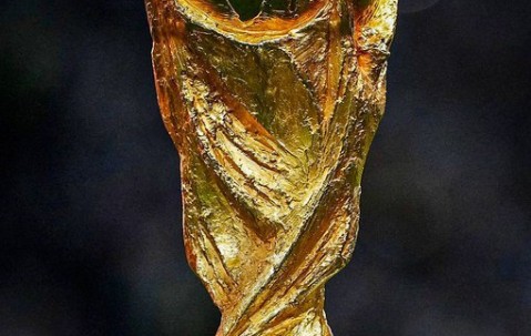 足球赛事-世界杯新规：换人限时10秒、VAR可回看黄牌角球|界外球|视频助理裁判|球员|酌情处理|裁判_新浪体育_新浪新闻